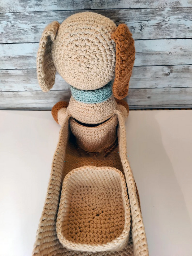 Doxie Organizer dachshund dog basket crochet pattern
