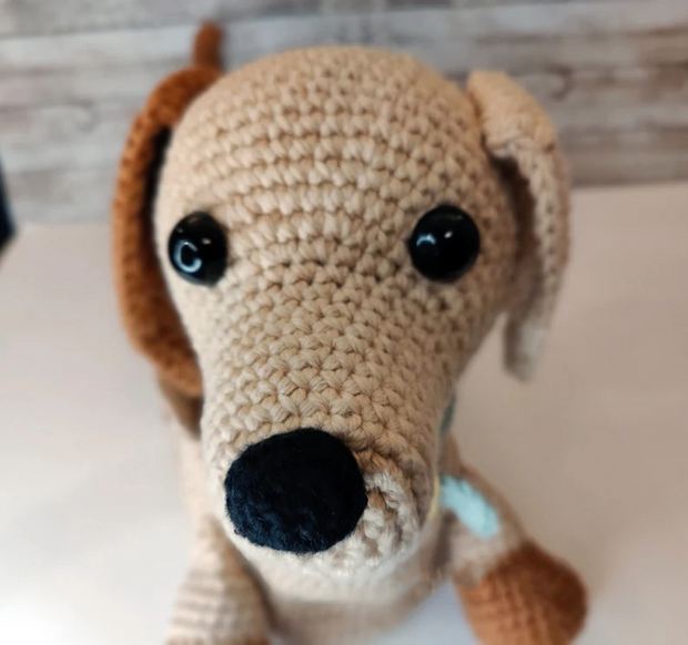 Doxie Organizer dachshund dog basket crochet pattern