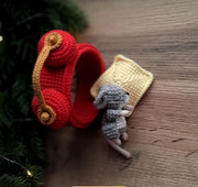 Mouse in the Clock – Crochet Pattern