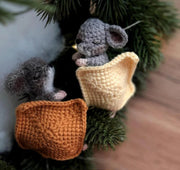 Mouse in the Clock – Crochet Pattern