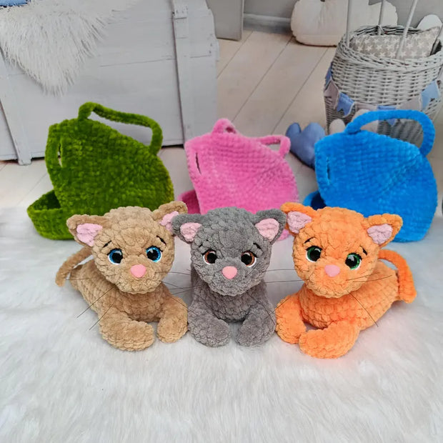 Cute Cat at in a carrier bag pattern