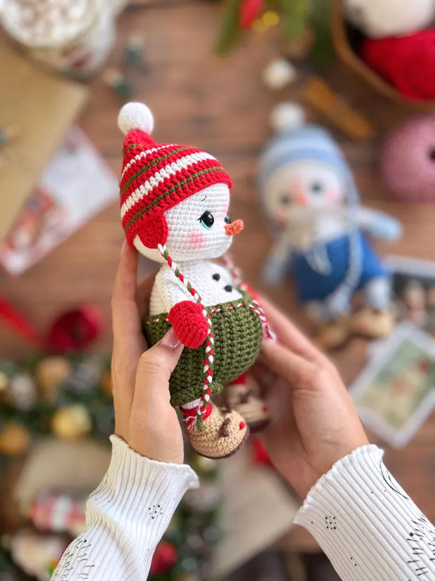 Crochet pattern snowman amigurumi